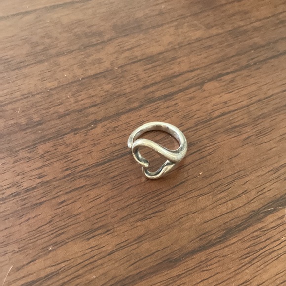 Tiffany and Co Elsa Perretti Open Heart ring - sterling silver - make an offer! - Picture 4 of 6